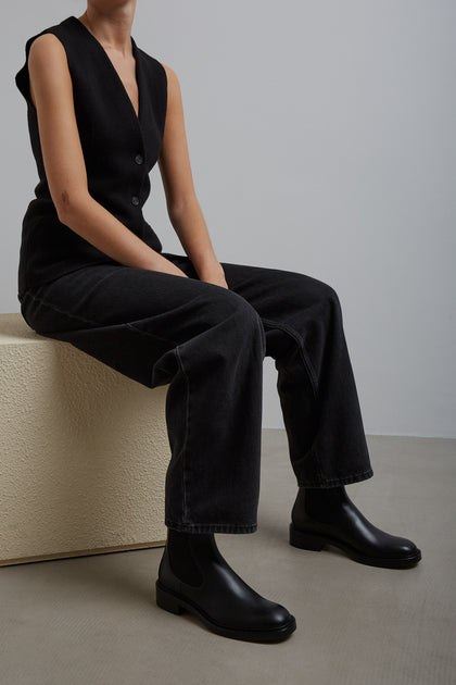 Chloé | Marcie black leather chelsea boots | Savannahs