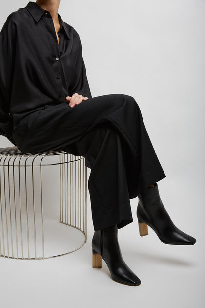 ショートブーツ・ブーティ Chloe Black leather ankle boots Chloé Dakota Leather Ankle Boots | Saks Fifth Avenue