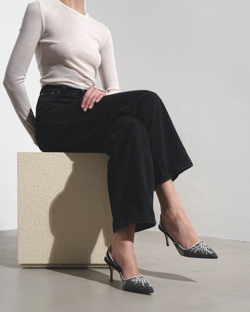 MANOLO BLAHNIK 24.5相当 ポインテッドトゥ ホワイト MANOLO BLAHNIK 24.5相当 ポインテッドトゥ ホワイト - メルカリ