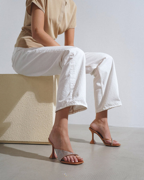 サンダル・ミュール AMINA MUADDI SHIONASLIPPER95 Sandals Beige MU24126S-Amina-Muaddi-Shiona-