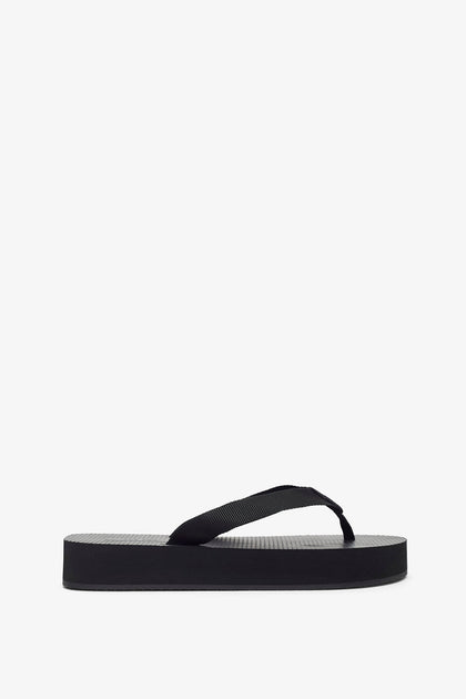 Sandals – Tagged 