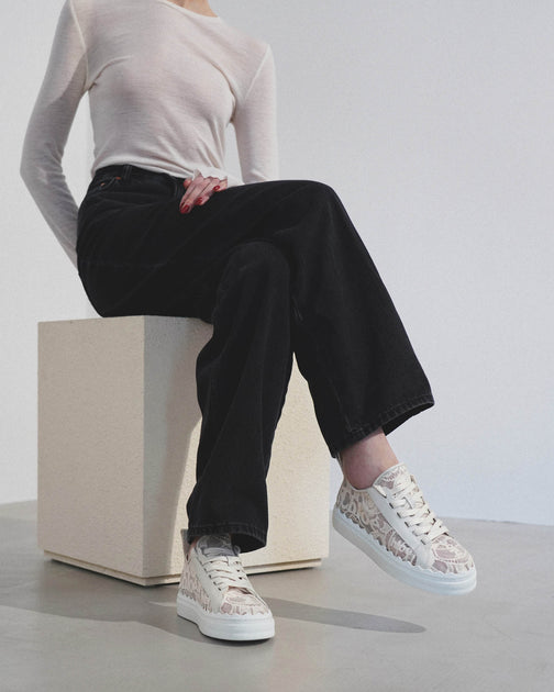 Chloé Lauren beige lace sneakers Savannahs