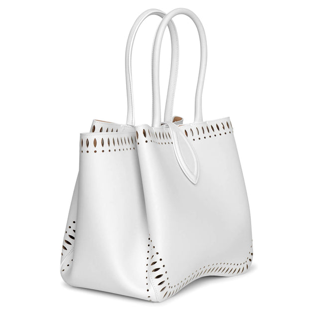 『Tiny Angele』 Alaïa | Angele 25 white leather tote bag | Savannahs