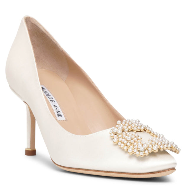 Manolo Blahnik | Hangisi 70 white satin pearl buckle pumps | Savannahs