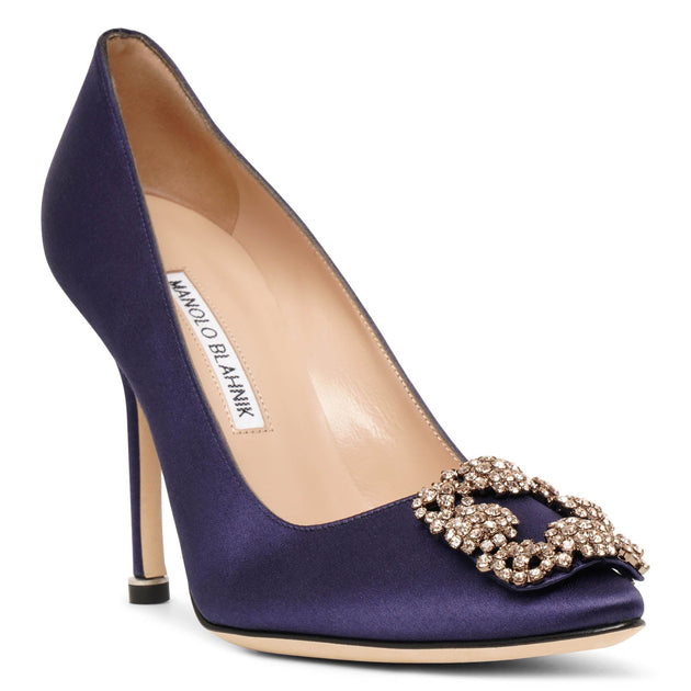 Manolo Blahnik | Hangisi 105 navy satin pumps | Savannahs