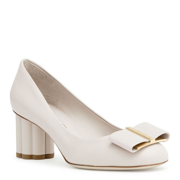 Ferragamo Capua 55 off white calf flower heel pumps Savannahs