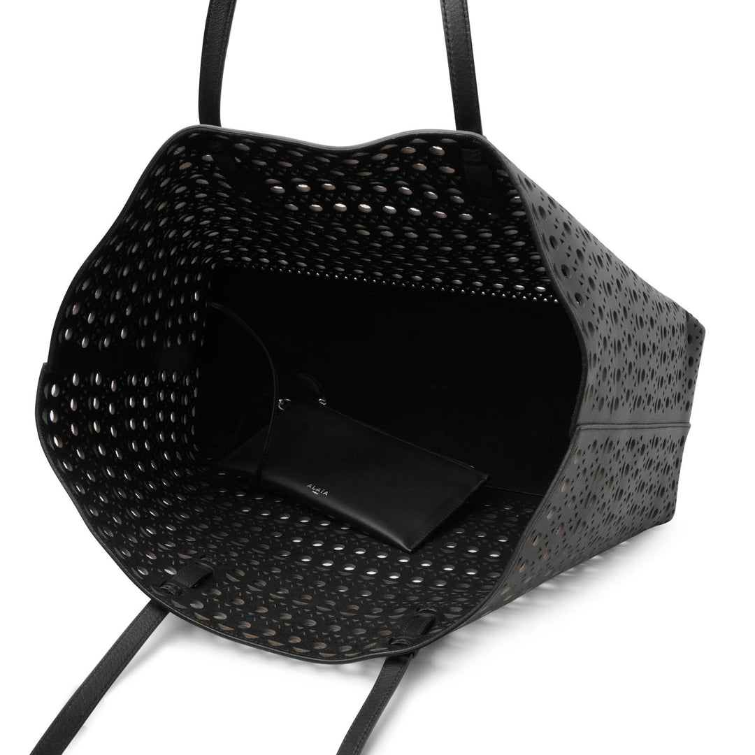 Alaïa | Mina 44 vienne black leather tote bag | Savannahs