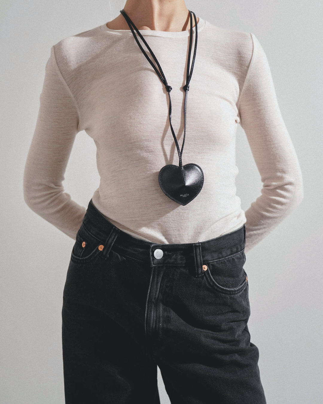 【ALAIA】ブラック Le Coeur Cloche コインポーチ Alaïa | Le Coeur Cloche black leather | Savannahs