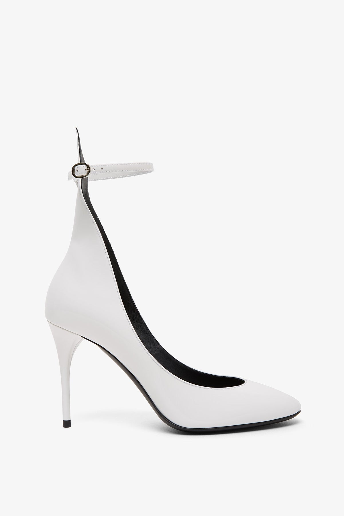 Shop Alaïa Pumps 90 White Patent Pumps