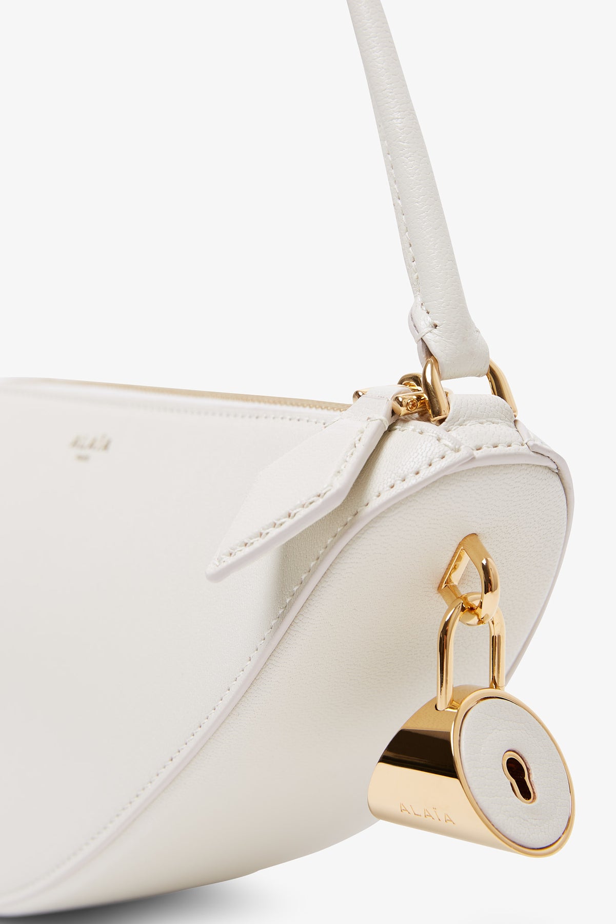 ALAÏA LE DEMI-COEUR S WHITE BAG 