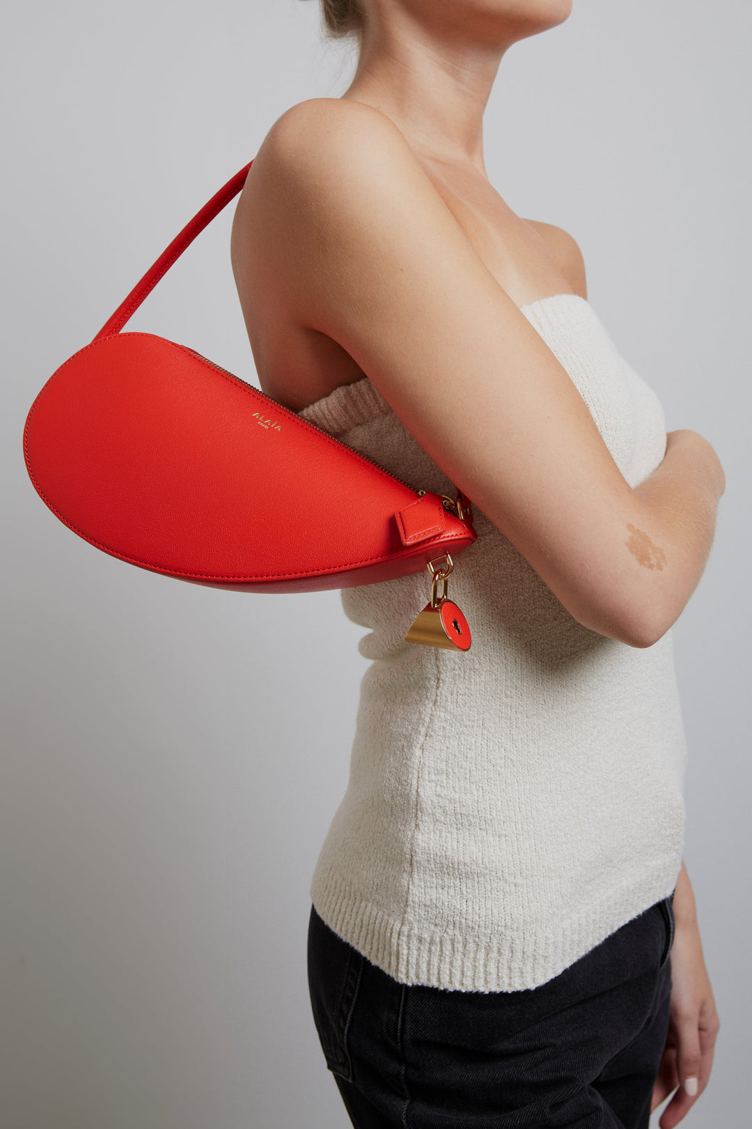 Alaïa | Le Demi-Coeur S red bag | Savannahs