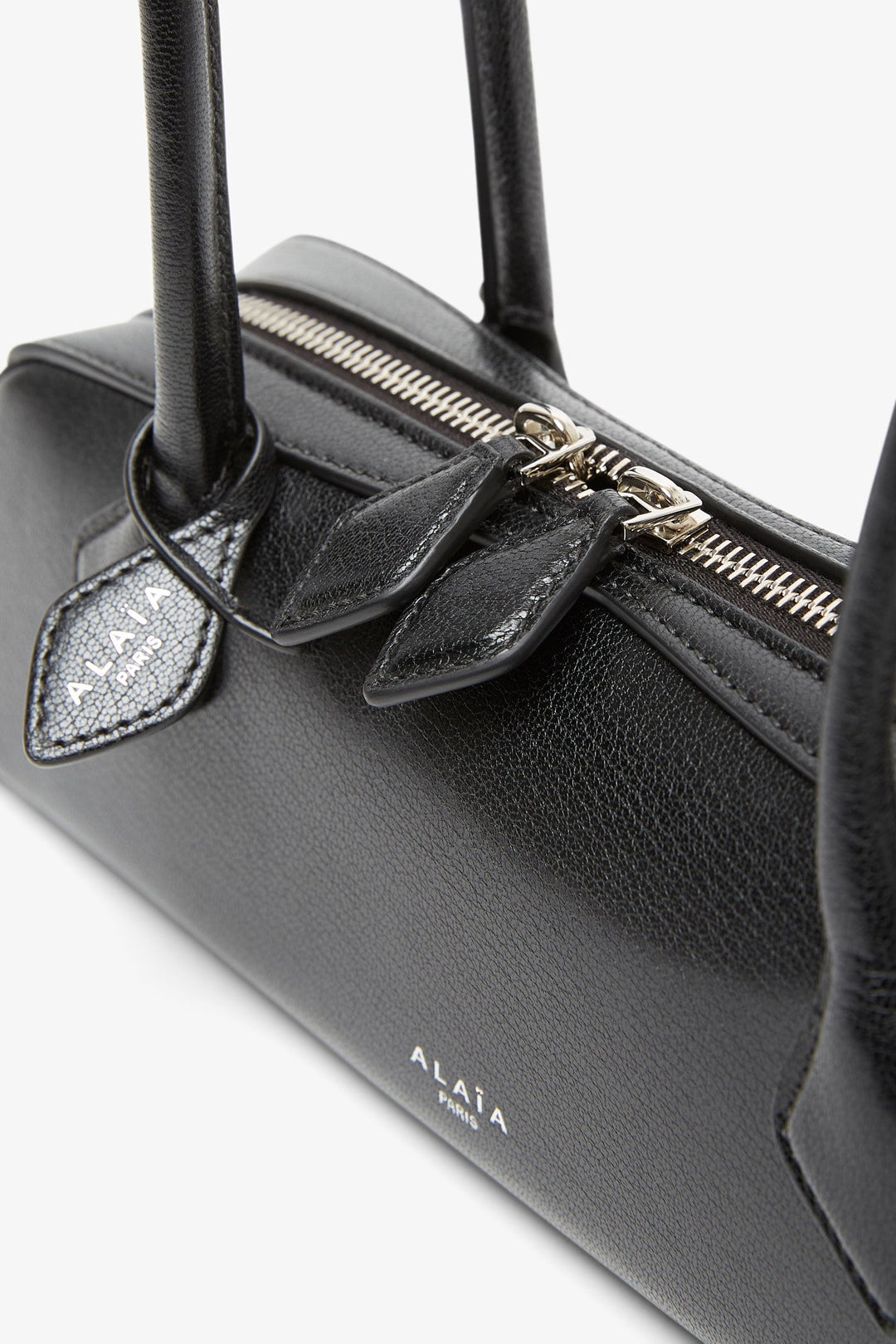 Alaïa | Le Teckel small black leather bag | Savannahs