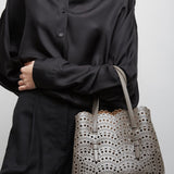 Mina 25 taupe leather tote bag