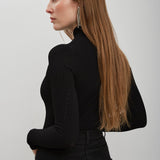 High neck black body