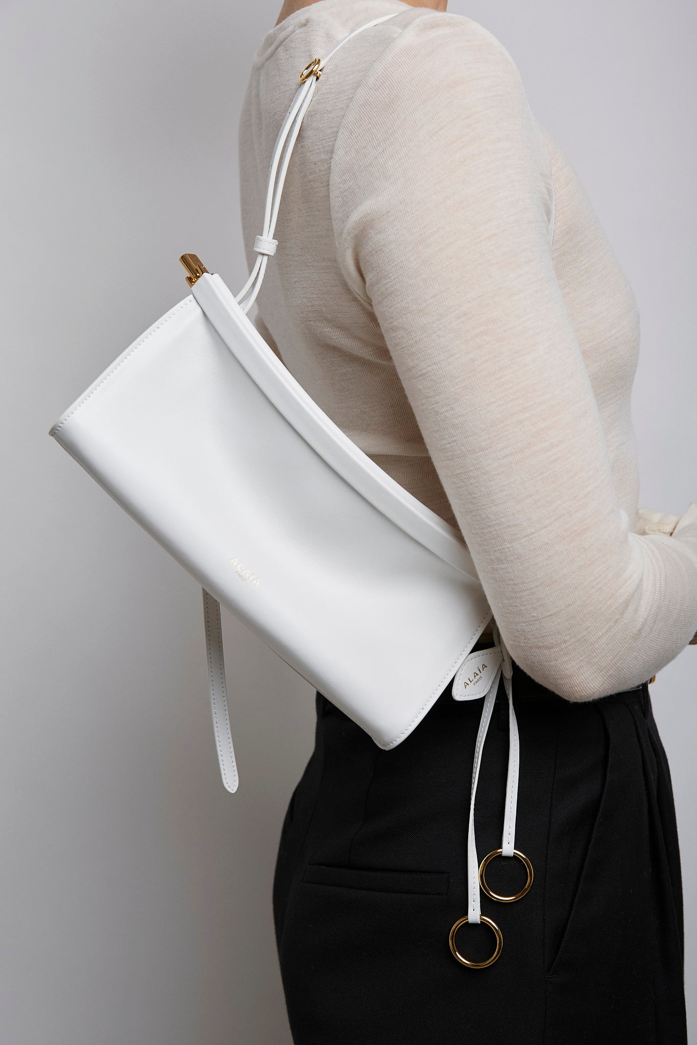 Alaïa | Le Click east west small white bag | Savannahs