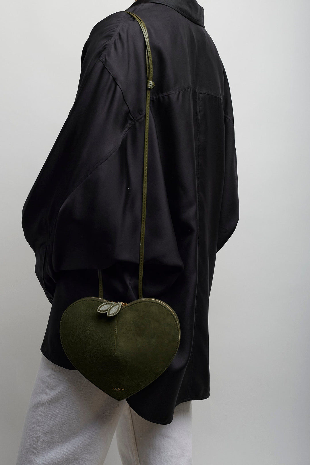ALAIA｜Le Coeur レザー バイマテリアルバッグ Dark Green Alaïa | Le Coeur dark green crossbody bag | Savannahs
