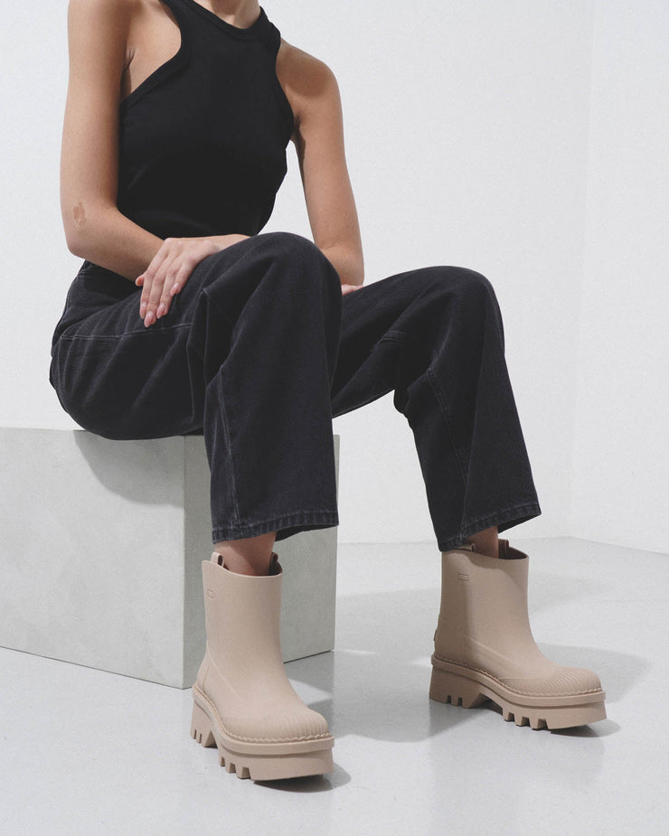 Chloé | Raina beige rubber rain boots | Savannahs
