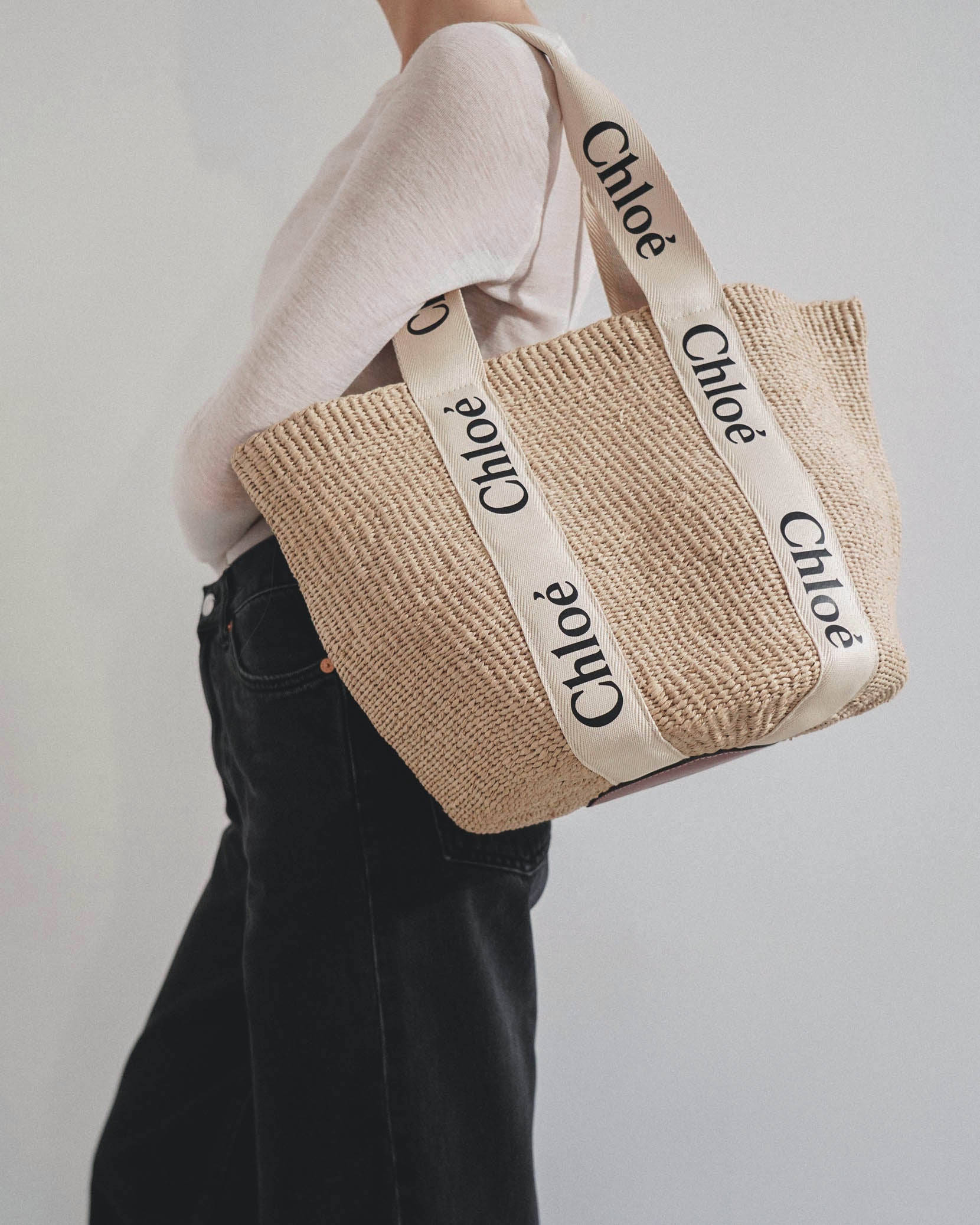 Chloé | Woody logo white raffia bag | Savannahs