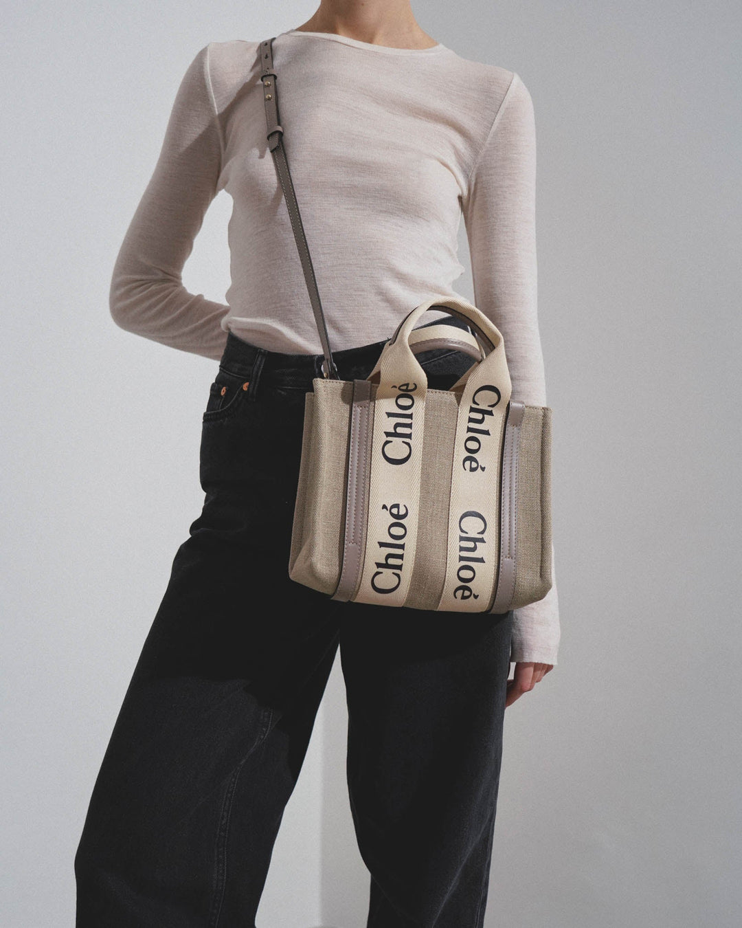 CH24161B-Chloe-Woody-small-