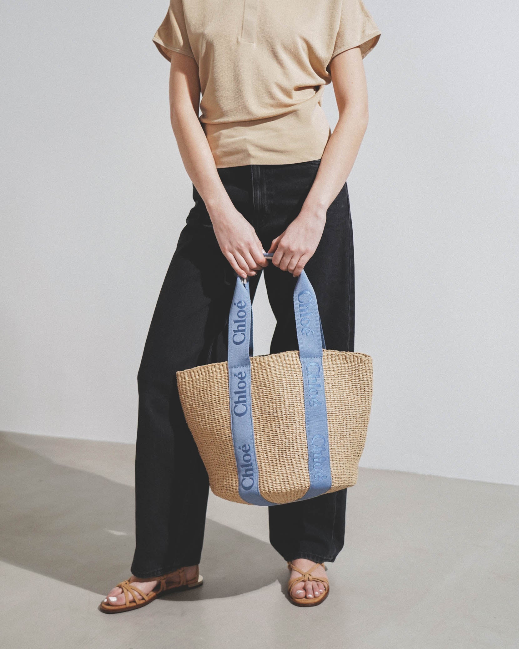 Chloé | Woody light blue raffia tote bag | Savannahs