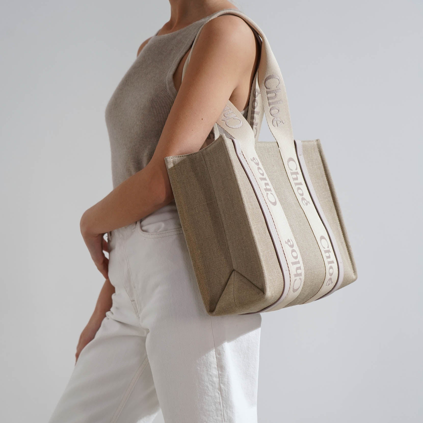 Chloé かごバッグ Wild Grey Chloé | Woody wild grey small tote bag | Savannahs