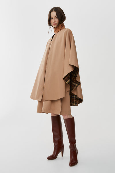 Knee-length cape in organic cotton gabardine