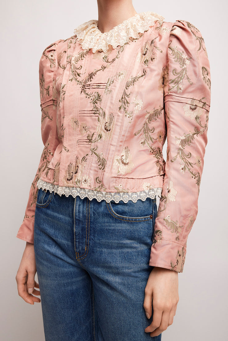 Fitted pink jacket