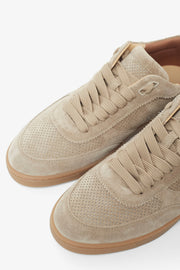 Tutti Rui beige suede sneakers