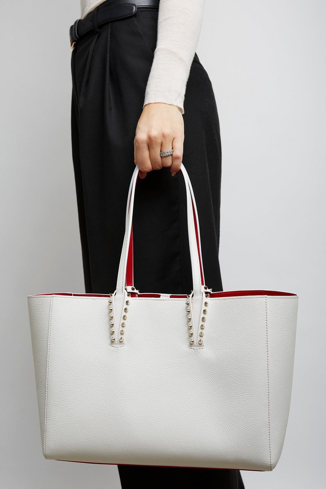 国内完売品★CHRISTIAN LOUBOUTIN Cabata soft leather totebag Christian Louboutin Large Cabata Soft Leather Tote Bag