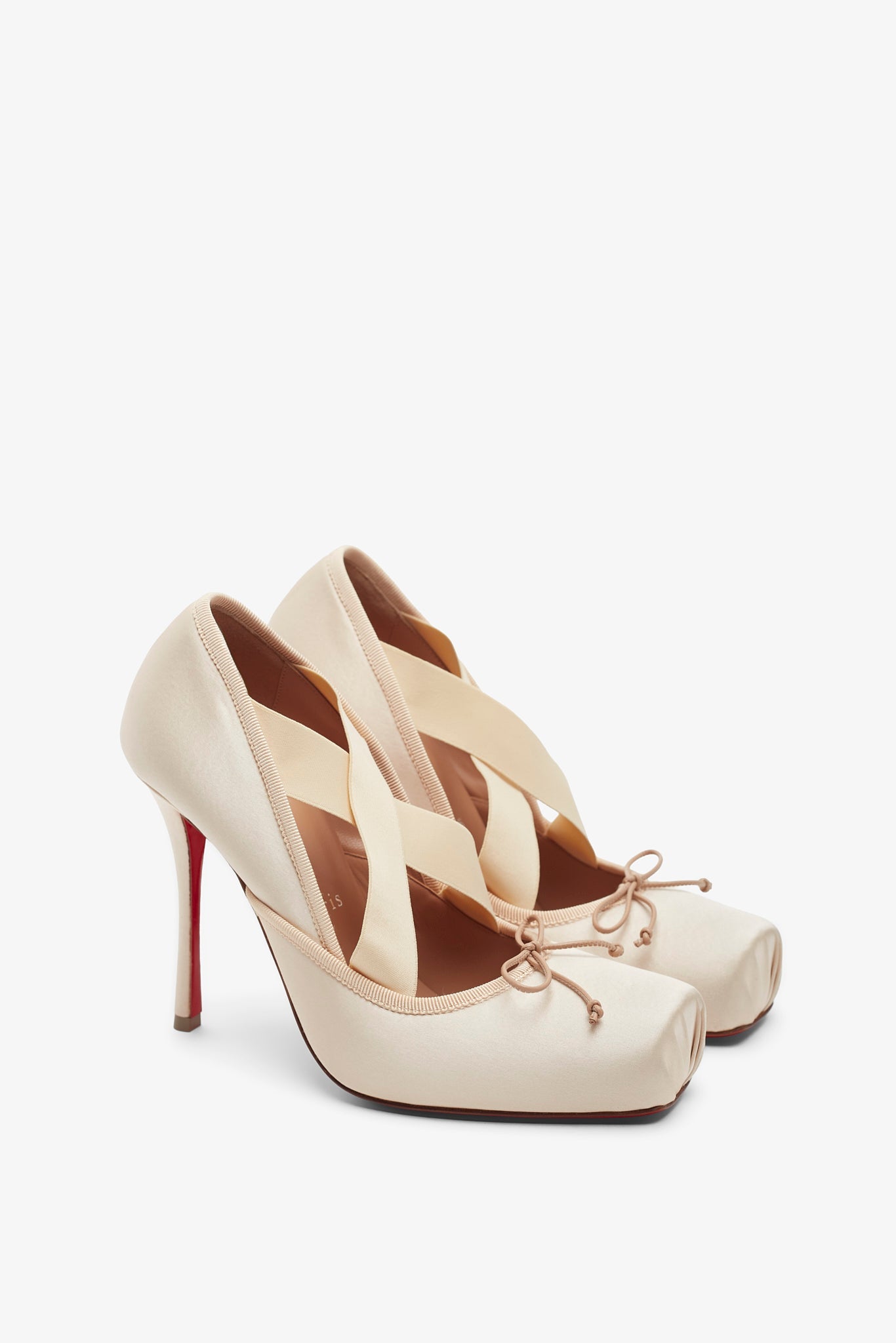 Cassiastic 100 blush satin pumps