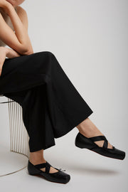 Cassiasticina black leather ballerinas