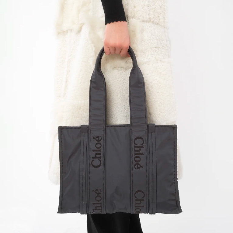 Chloé | Woody medium black nylon tote bag | Savannahs