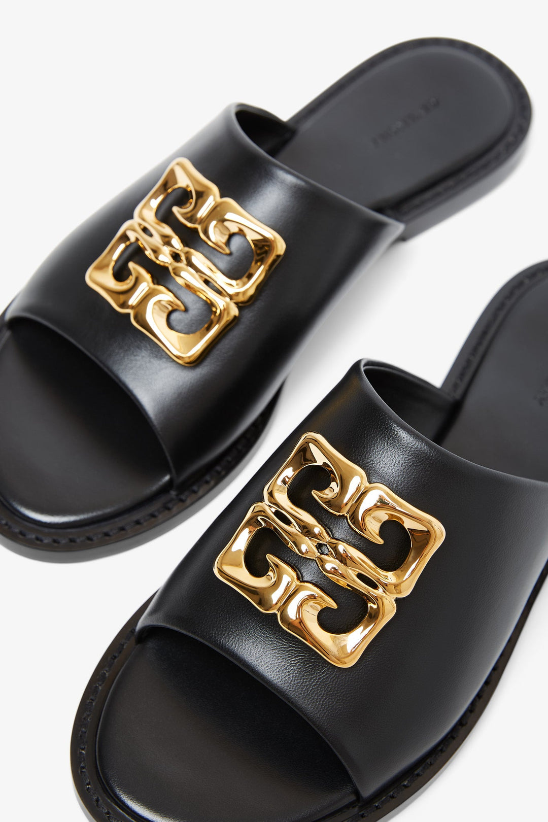 Givenchy | 4G liquid black flat mules | Savannahs