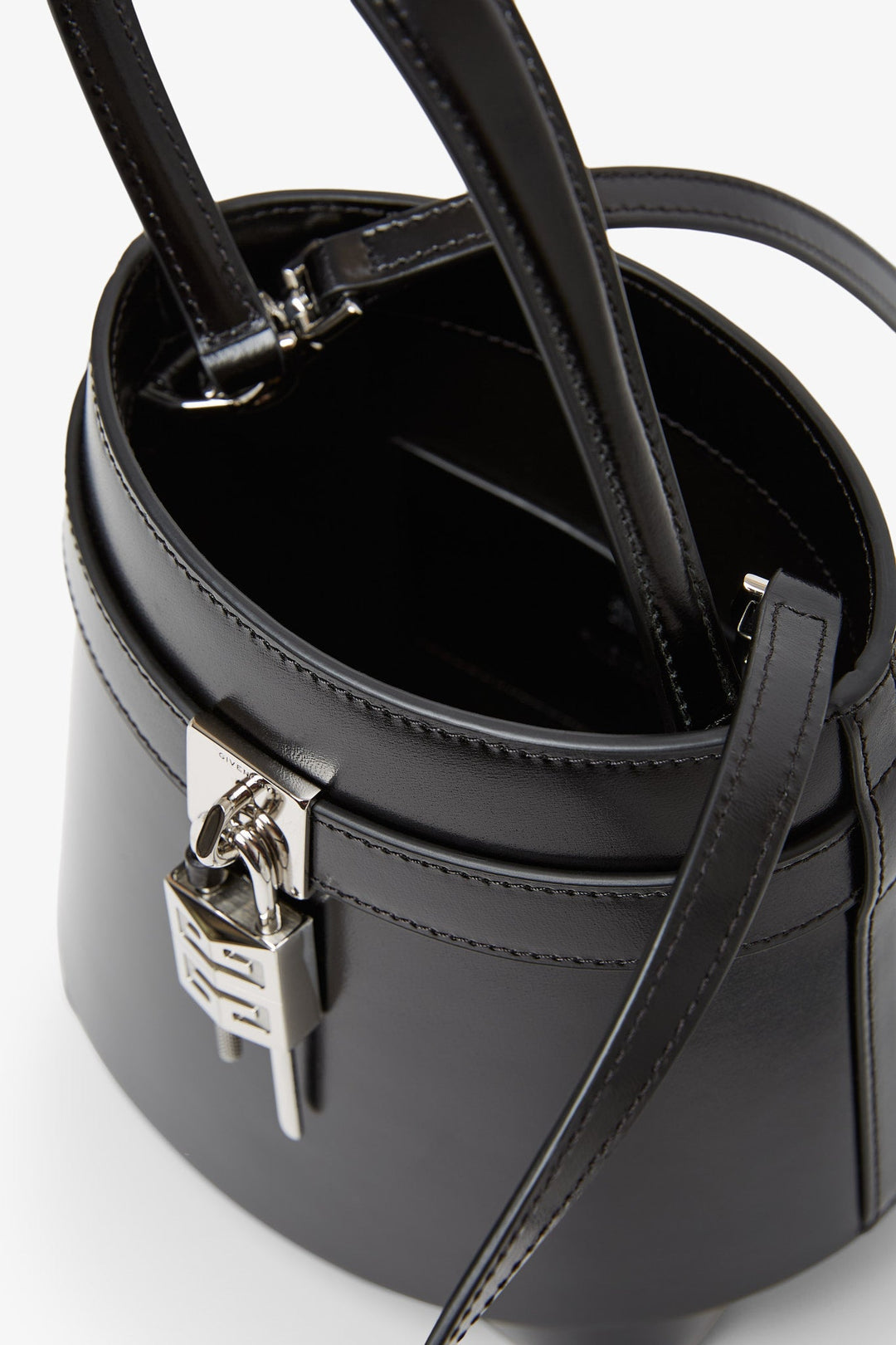 Givenchy | Shark lock black bucket bag | Savannahs