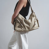 Voyou beige shoulder bag