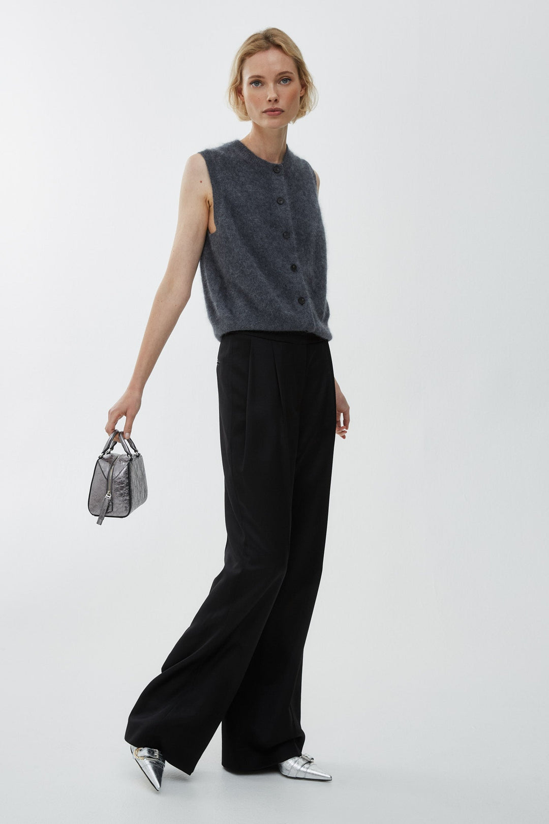 パンツ GIVENCHY BLACK WOOL WIDE TROUSERS Givenchy | Tailored black pants in wool | Savannahs