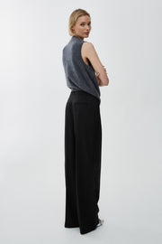 Tailored black pants in wool