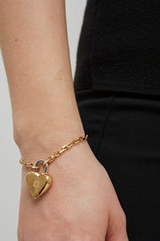 Heart lock bracelet