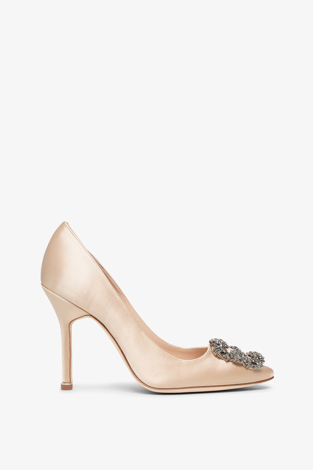 Manolo Blahnik | Hangisi 105 champagne satin pumps | Savannahs