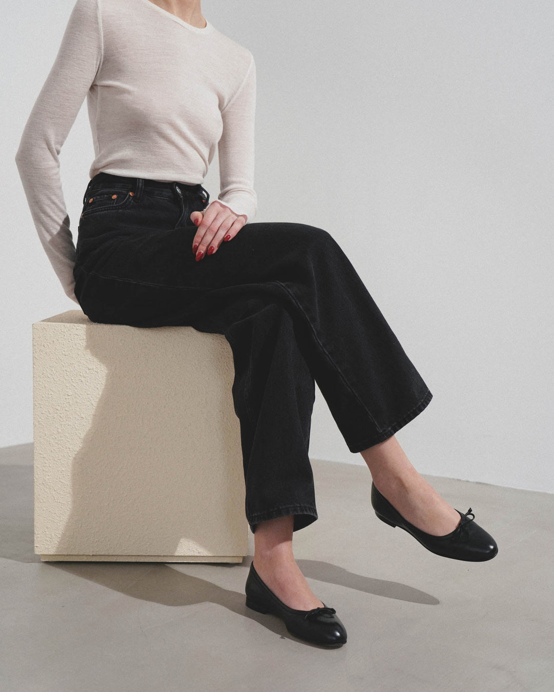 【Manolo Blahnik】 Veralliiレザーバレエフラット Manolo Blahnik | Veralli black leather ballet flats | Savannahs