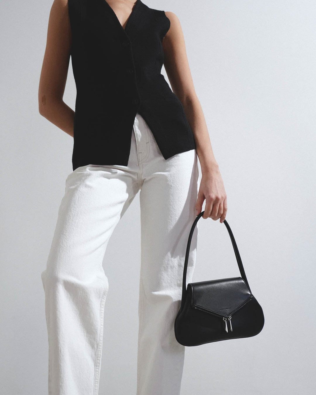 AMINA MUADDI 23SS クラッチバッグ ブラック系 11B352143AMI_AMI_MINI_BLACK_SA