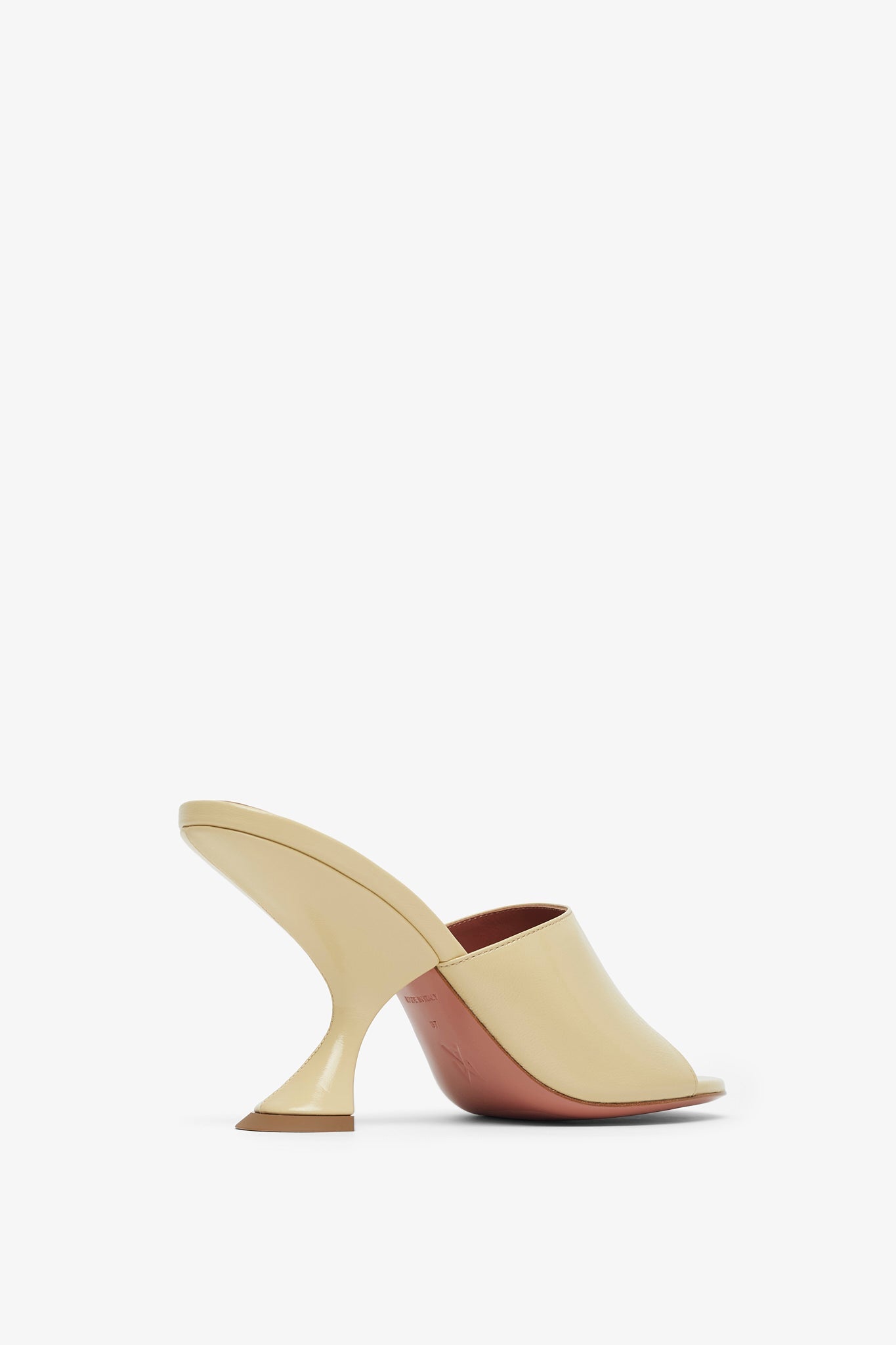 Taylor 90 patent beige slippers