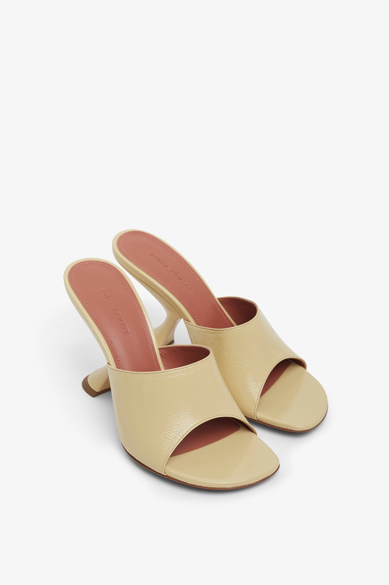 Taylor 90 patent beige slippers