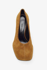 Soft 90 beige suede pumps