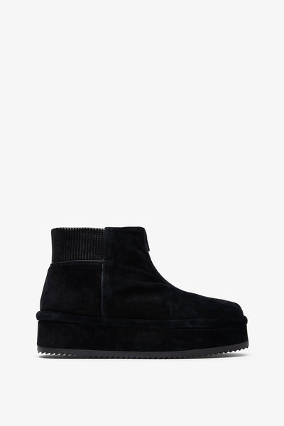 Bumper black booties