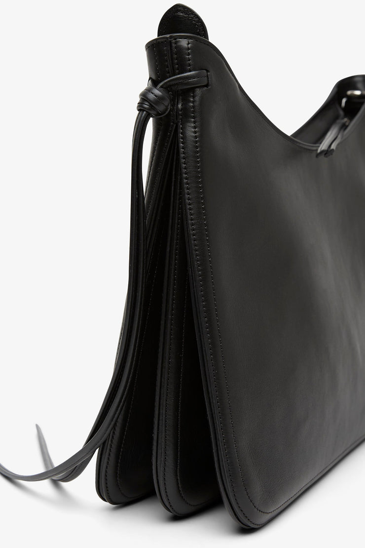 Gig medium black shoulder bag