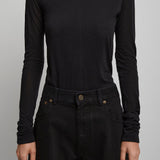 Crew neck black top