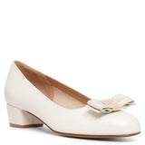 Vara 22 white leather pumps