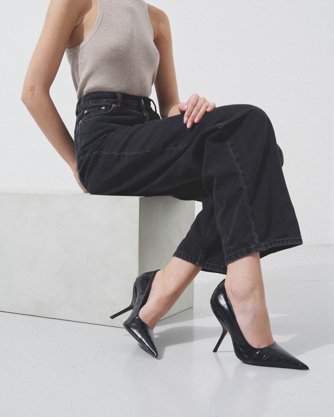 Ferragamo | Eva X5 black pumps | Savannahs