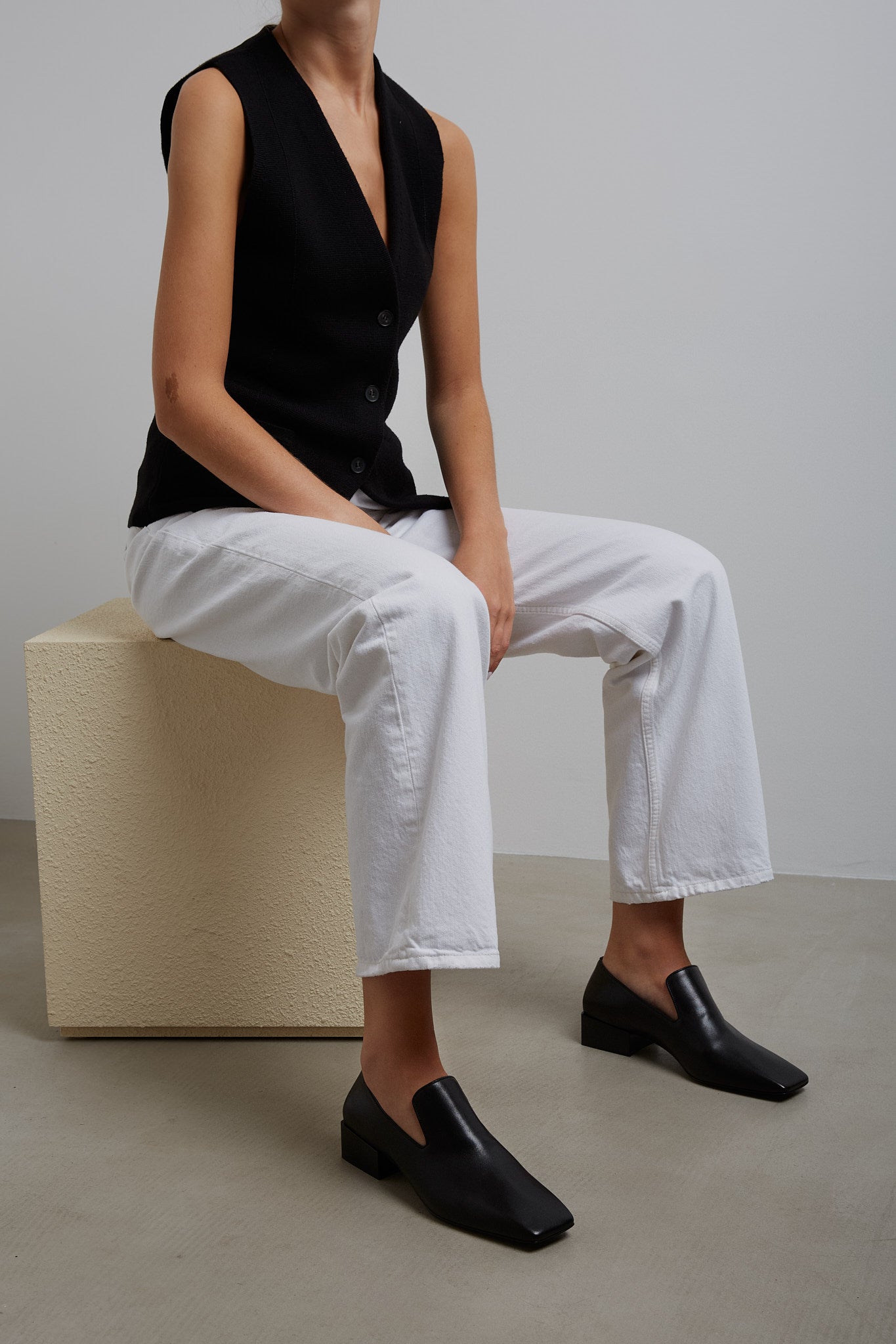 Ferragamo | Carmelita black flats | Savannahs